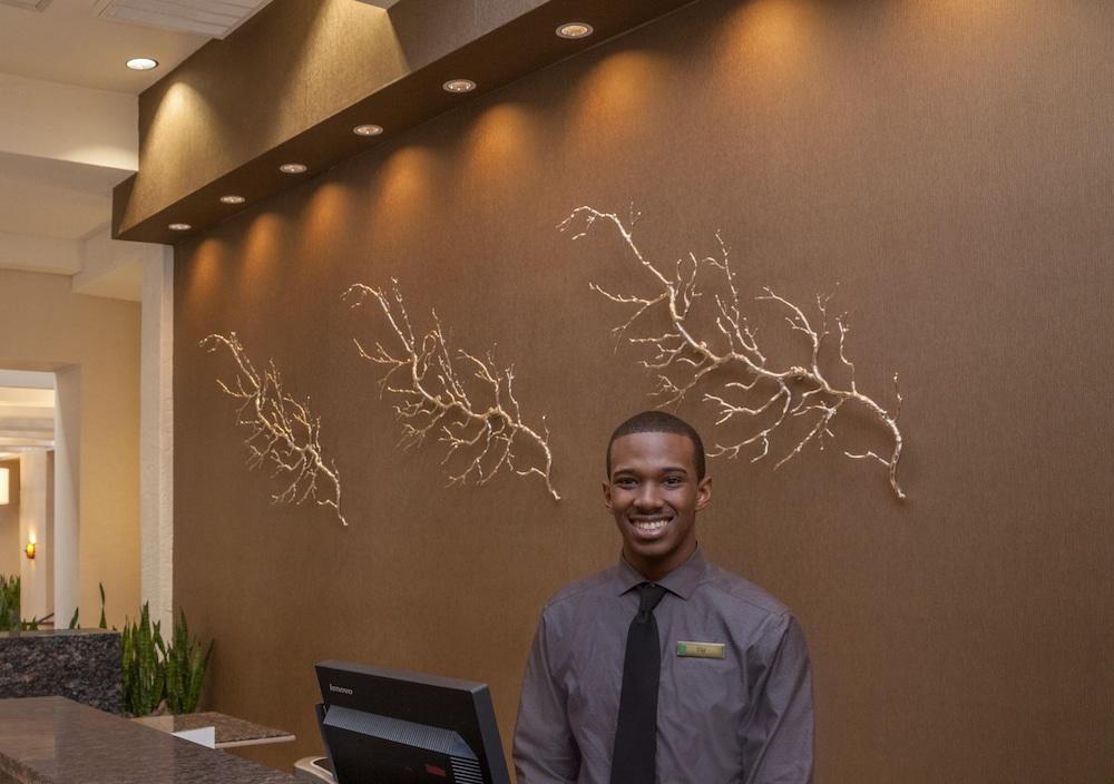 เอมบาสซีสวีท โฮเต็ล แบตอน รูจ Hotel บาตันรูช ภายนอก รูปภาพ