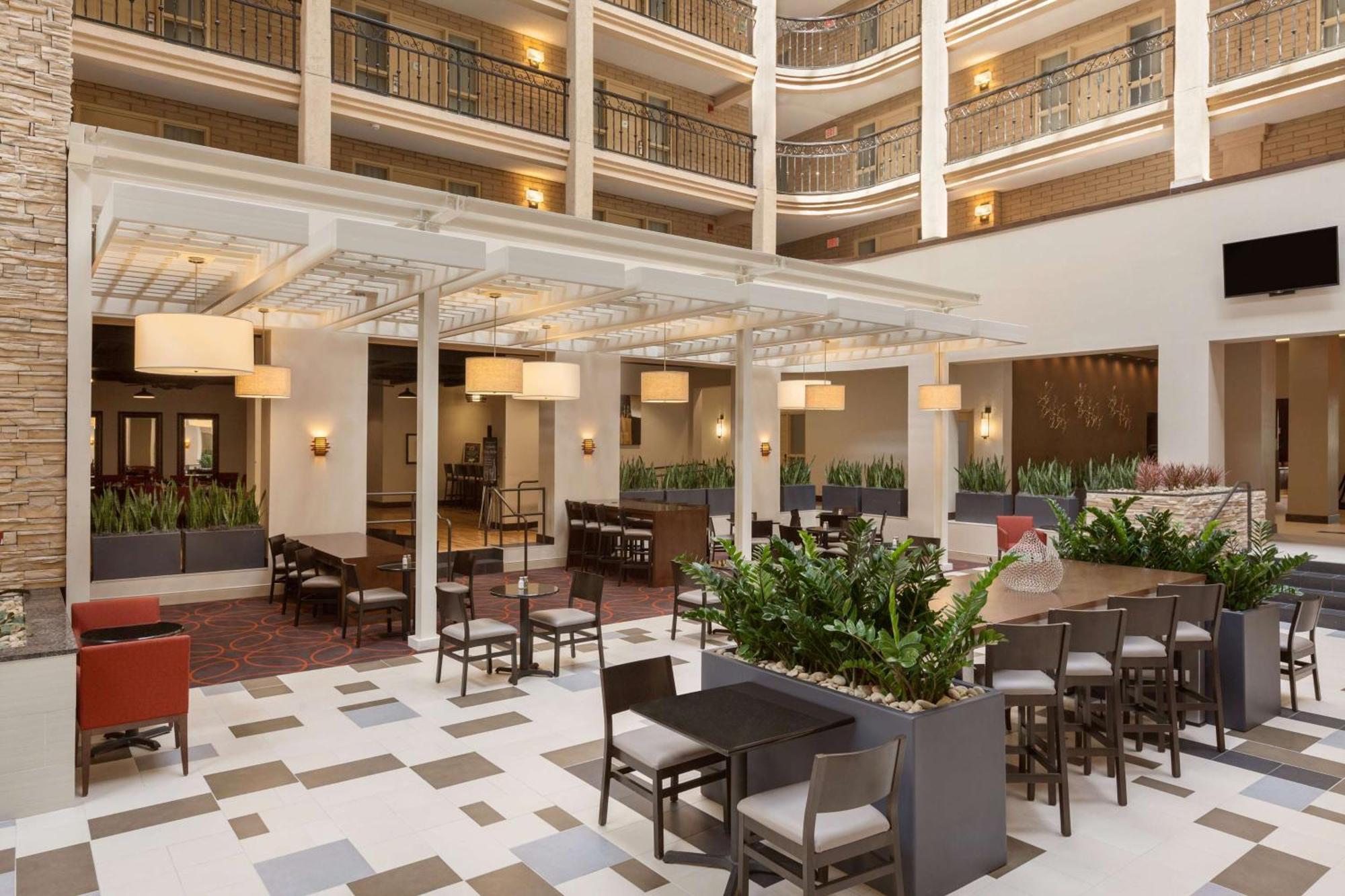 เอมบาสซีสวีท โฮเต็ล แบตอน รูจ Hotel บาตันรูช ภายนอก รูปภาพ